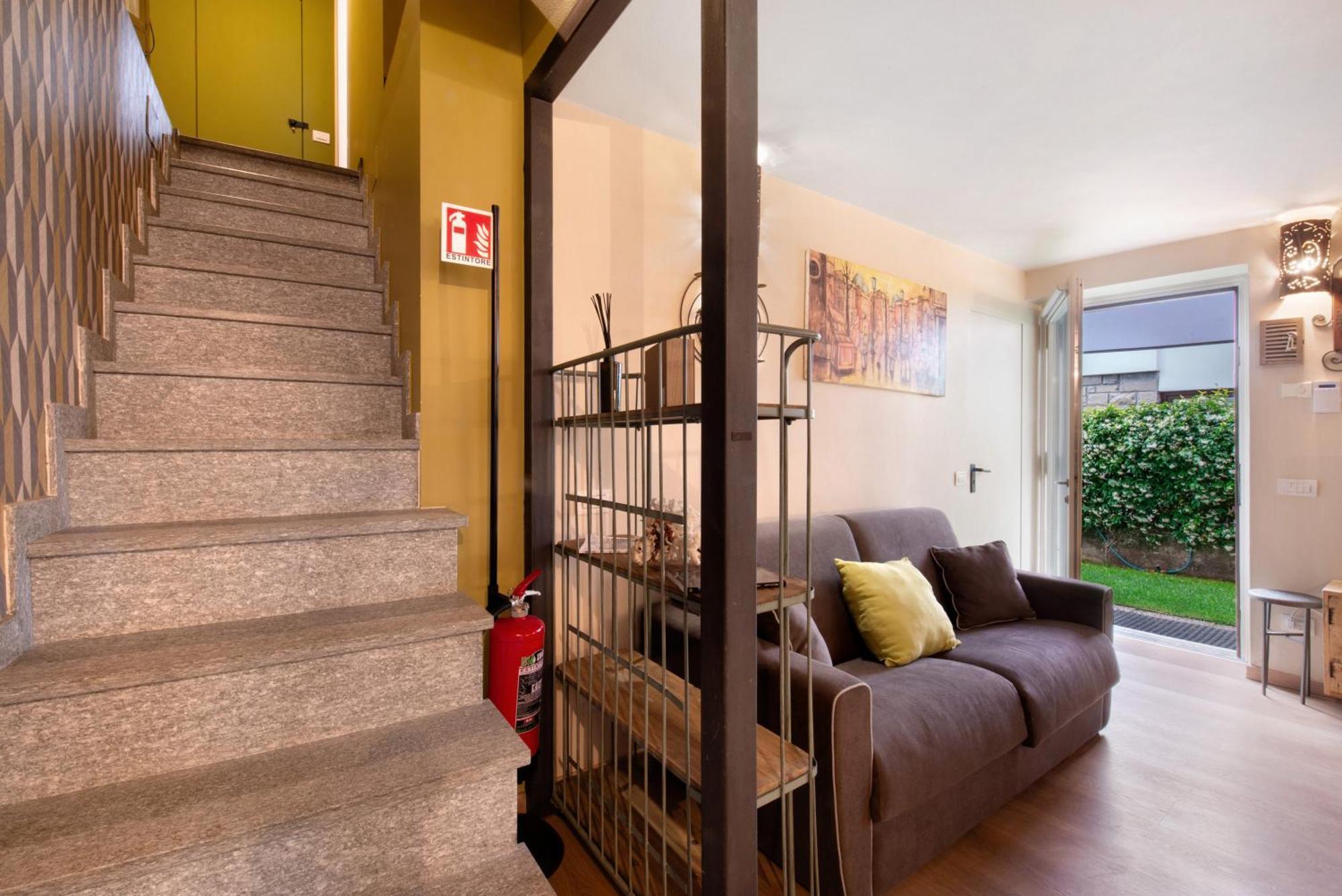 Aloha Lake Apartments Mandello del Lario Buitenkant foto